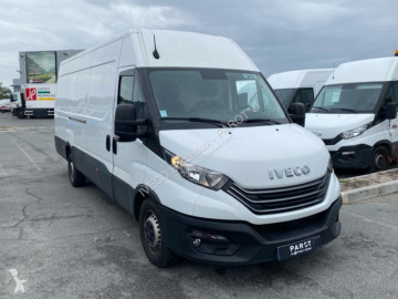 Véhicule utilitaire Iveco