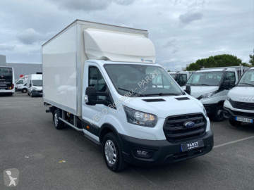 Véhicule utilitaire Ford