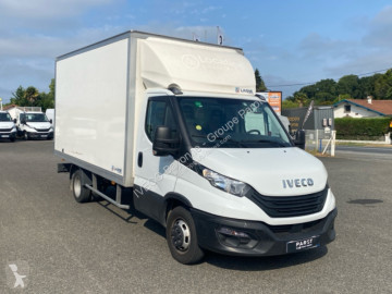 Véhicule utilitaire Iveco