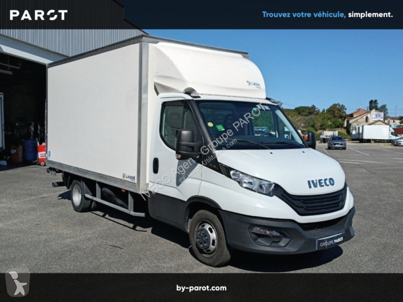 Véhicule utilitaire Iveco 35C16H3.0 empattement...