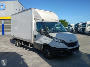 Véhicule utilitaire Iveco