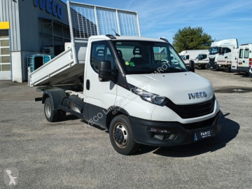 Véhicule utilitaire Iveco