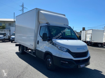 Véhicule utilitaire Iveco