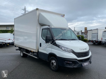 Véhicule utilitaire Iveco