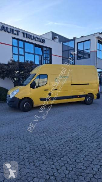 Véhicule utilitaire Renault 125.35
