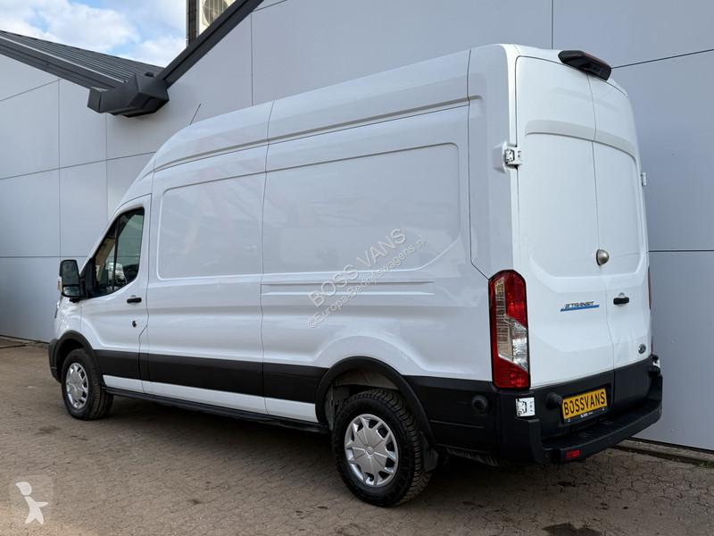Véhicule utilitaire Ford e 68kWh 184PK E-