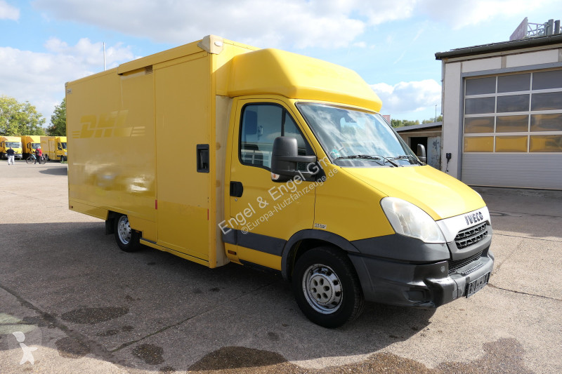 Véhicule utilitaire Iveco Daily 35 S11 C30C...