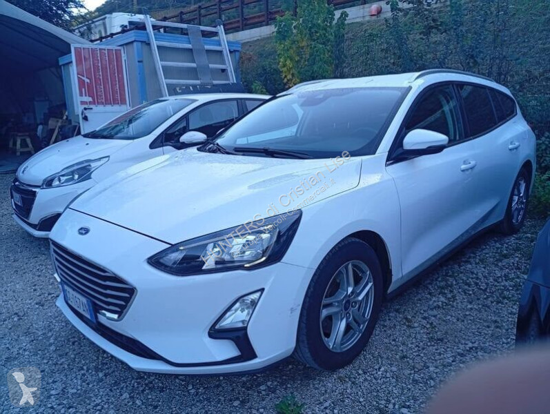 Véhicule utilitaire Ford