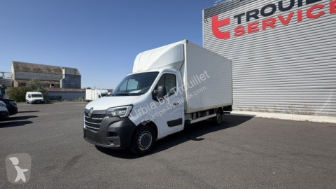 Renault chassis cab