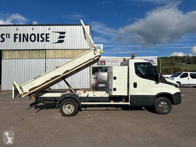Iveco 35C13 van