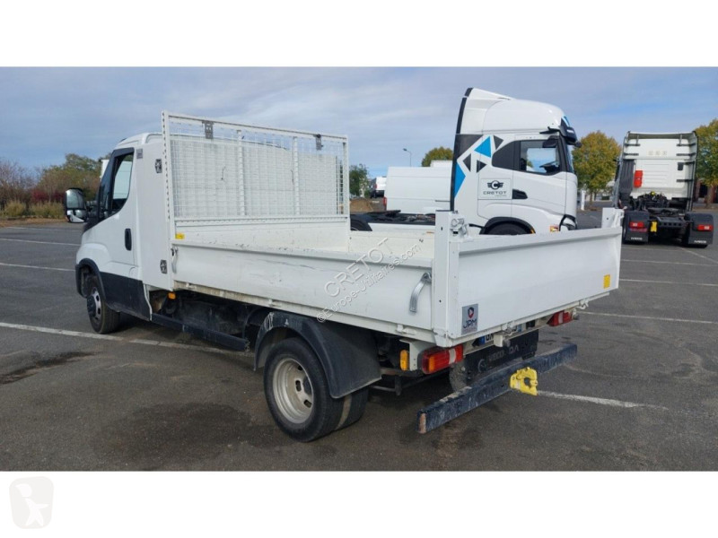 Kamion Iveco DAILY 35C16 3L Benne et Coffre