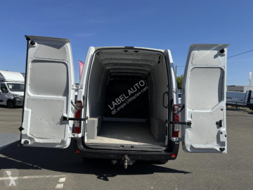 Nissan cargo van