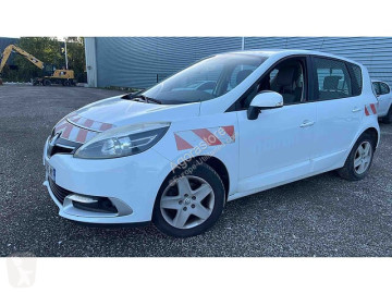 Renault MPV car