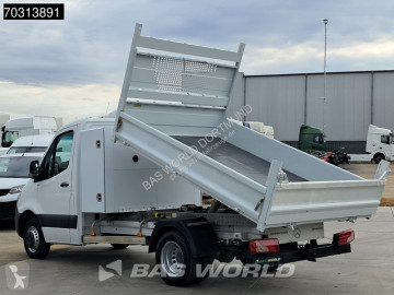 Mercedes tipper van