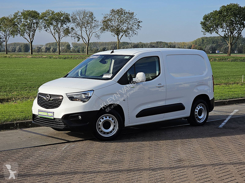 Opel 1.5 automaat, airco, navi, pdc, zijdeur van