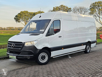 Mercedes cargo van