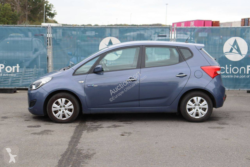 Hyundai ix20 van