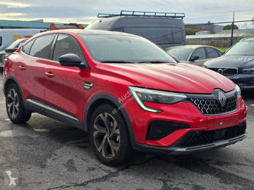 Renault 4X4 / SUV car