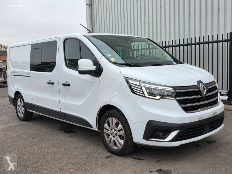 Renault trafic van