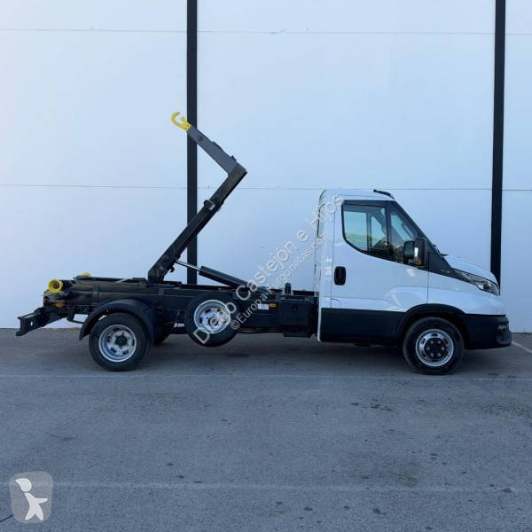 Užitkové vozidlo Iveco 35C16H