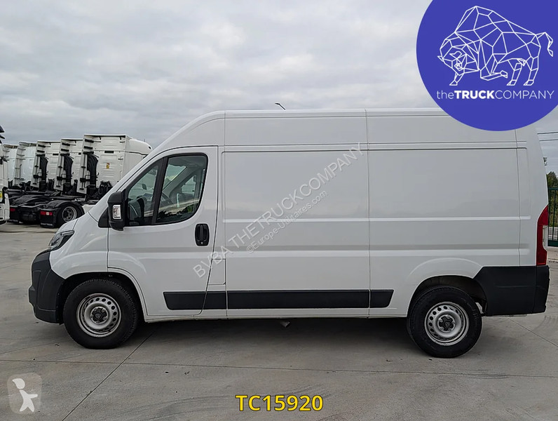 Peugeot 160cv L2H2 BV AUTO van