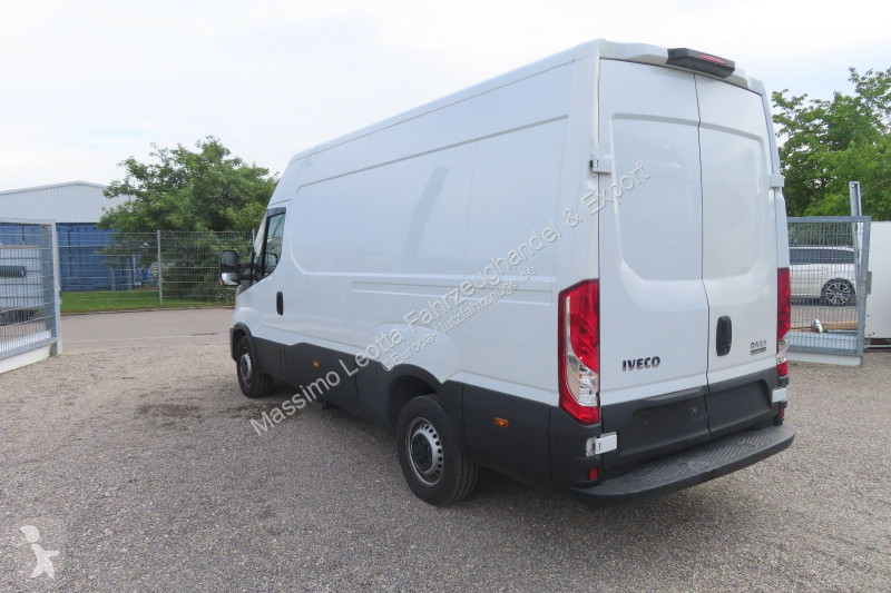 Iveco 35S14 NP van