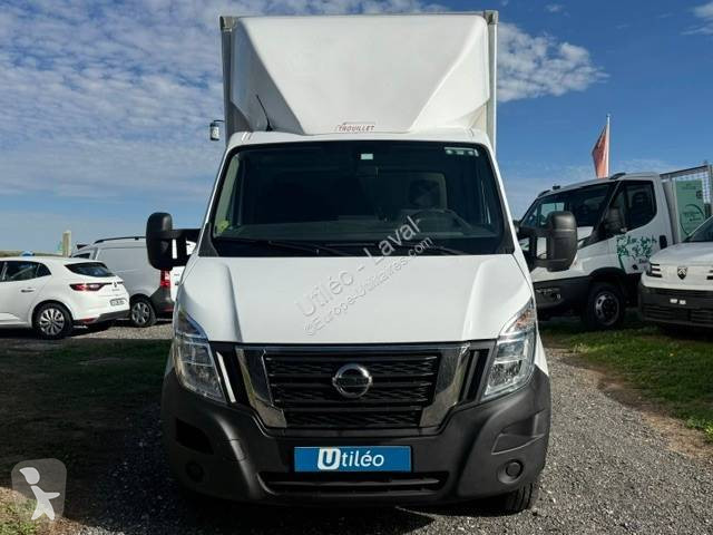 Nissan RJ L4H1 2.3 DCI 165CH ACENTA van