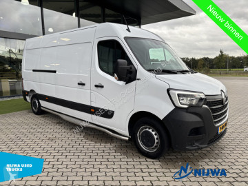 Renault cargo van