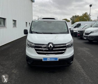 Užitkový vůz s chladničkou záporná a kladná skříň Renault