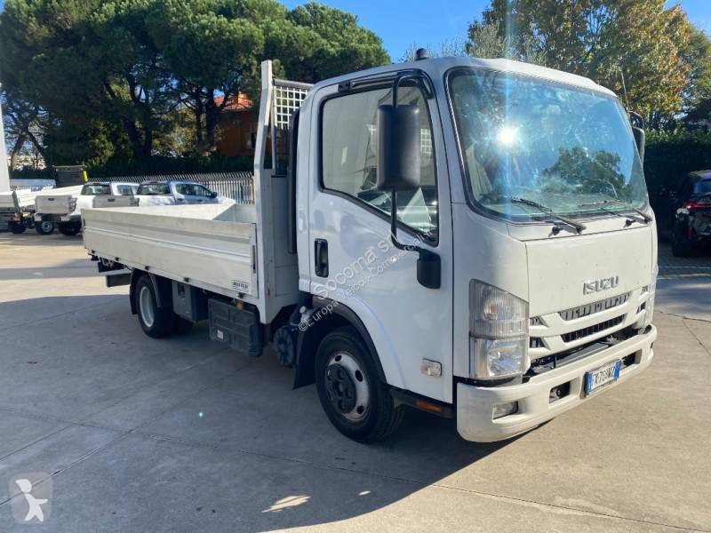 Furgoneta Isuzu 3.0L 150CV