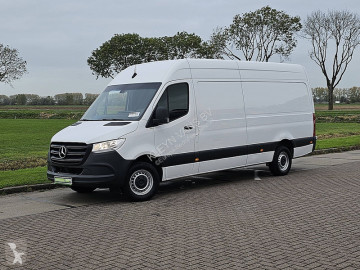 Mercedes cargo van
