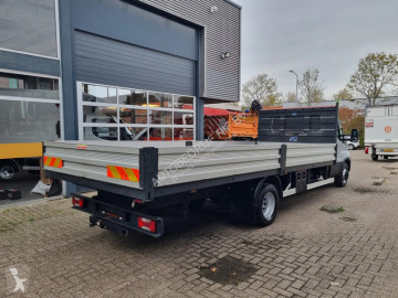 Caja abierta Iveco
