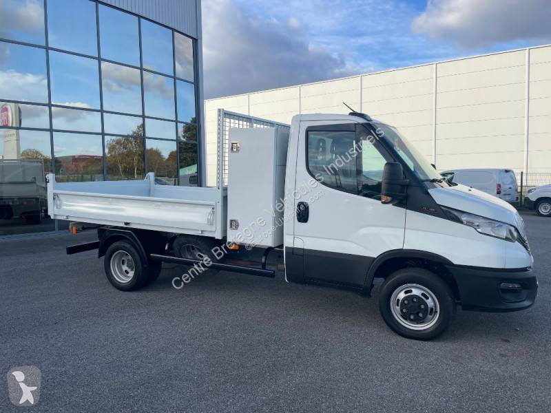Iveco 35C16 van