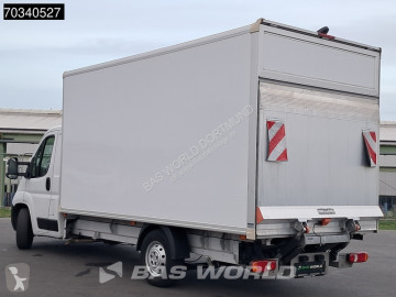 Caja cerrada Opel