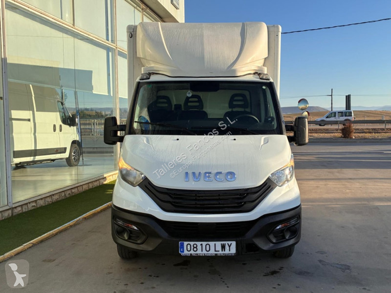 Furgoneta Iveco 35C16 H 3.0 con puertas traseras