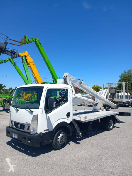 Bedrijfswagen Isuzu hx195