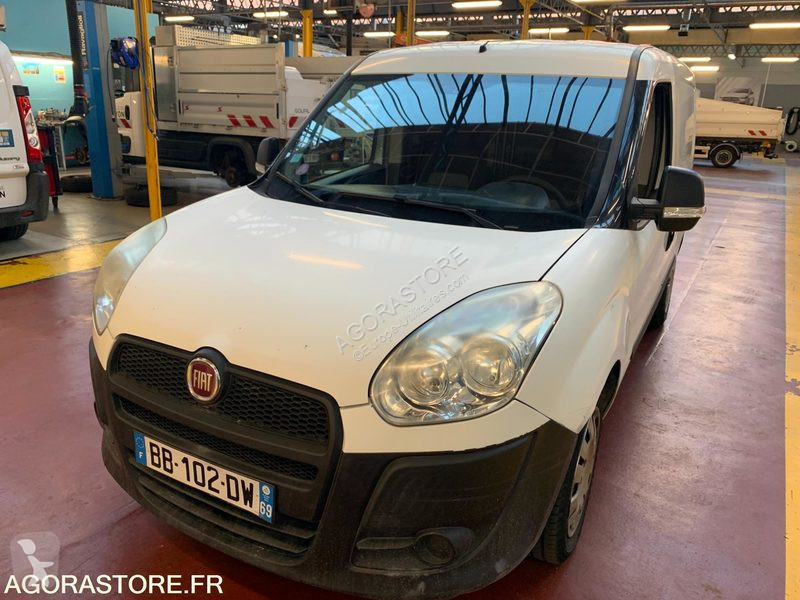 Furgoneta Fiat DOBLO