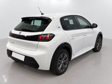 Sedan Peugeot