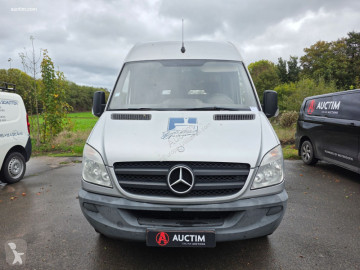 Lange bestelwagen Mercedes