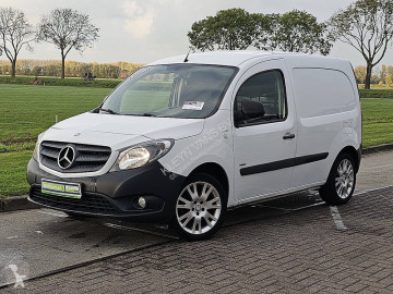 Caja cerrada Mercedes