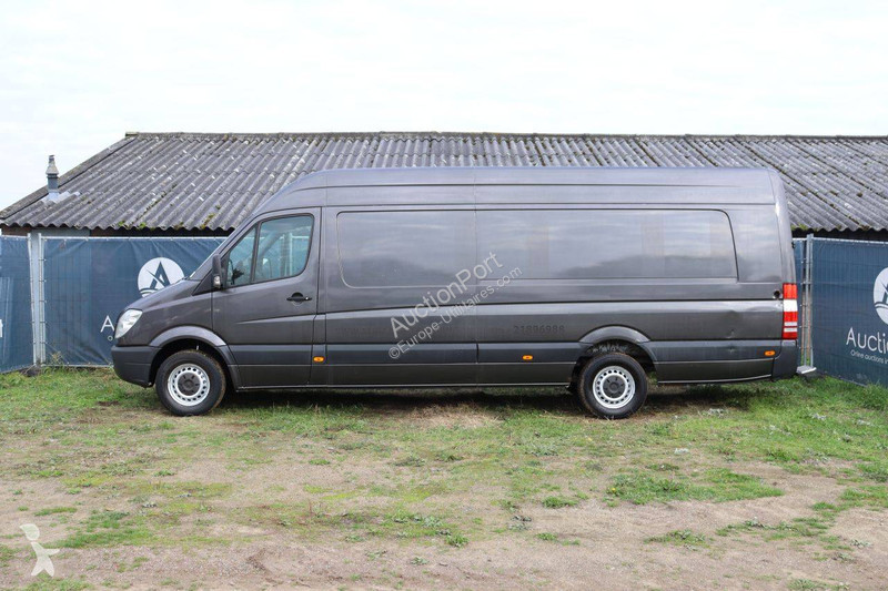 Véhicule utilitaire Mercedes