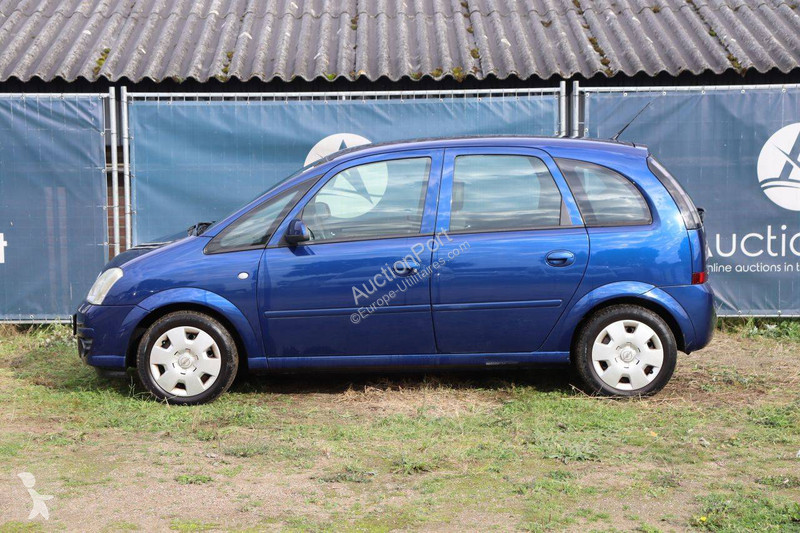 Véhicule utilitaire Opel