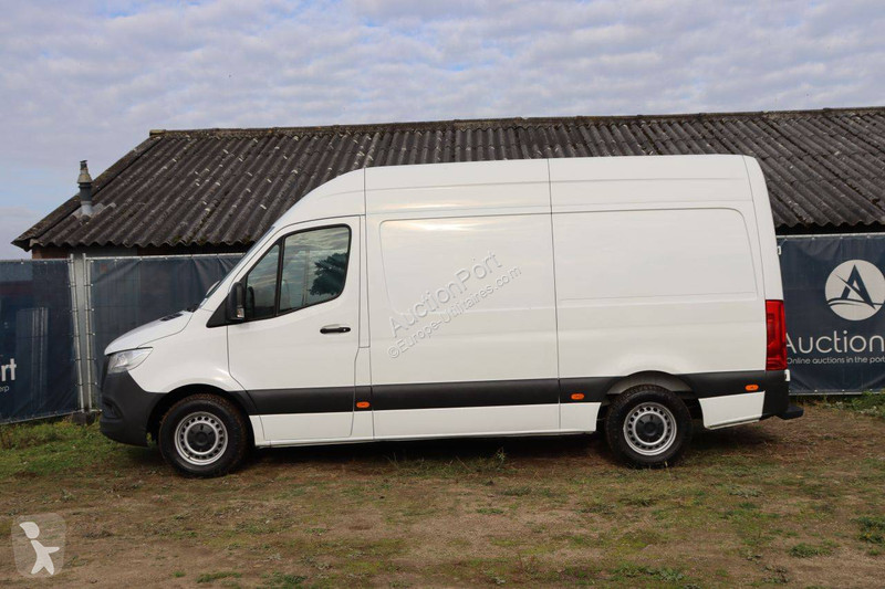 Véhicule utilitaire Mercedes