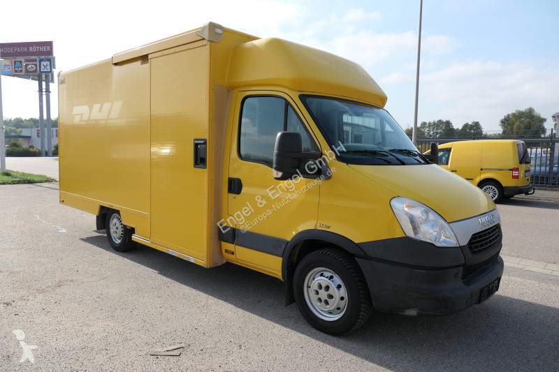 Iveco Daily 35 S11 C30C AUTOMATIK KAMERA Regale...