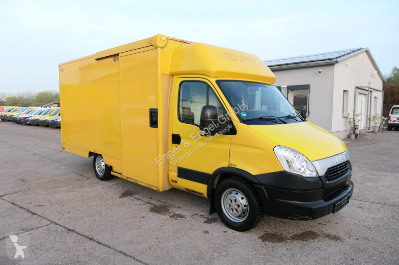 Véhicule utilitaire Iveco Daily 35 S11 C30C...