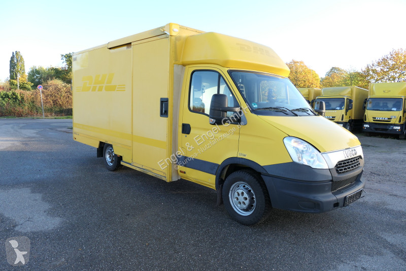 Véhicule utilitaire Iveco Daily 35 S11 C30C...