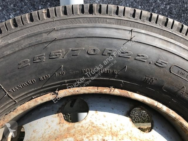 Bedrijfswagen  255-70R 22.5