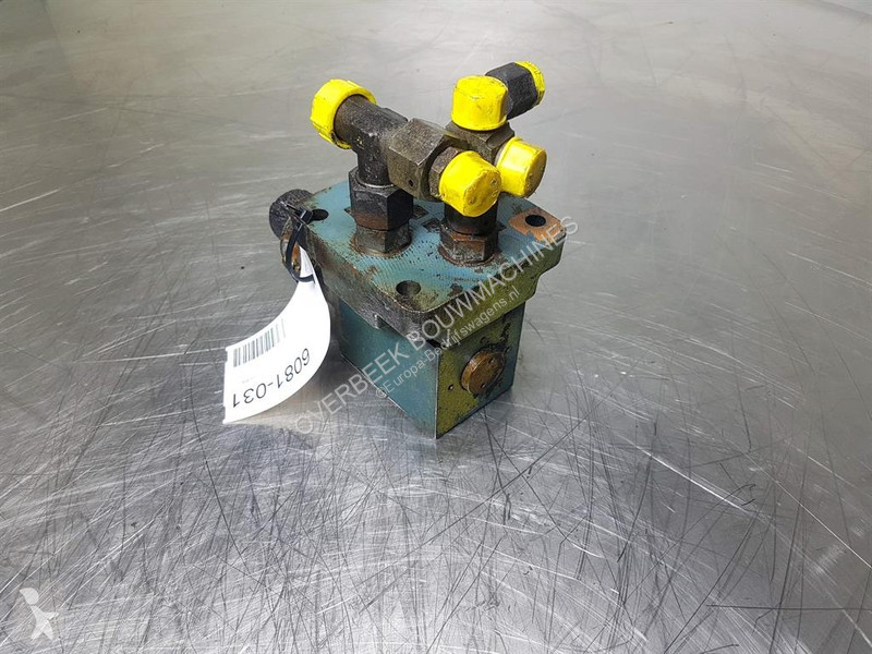 Samochód dostawczy Bosch 081WV10P1V10 -...