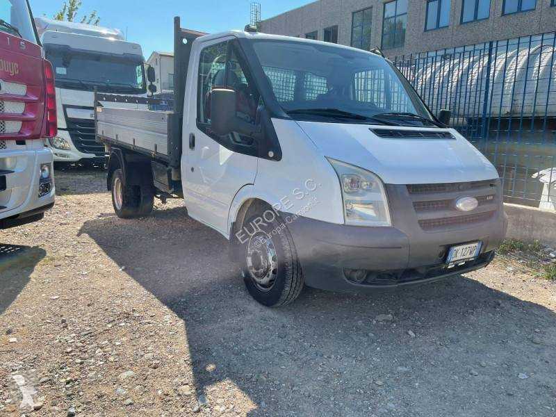 Autoutilitară Ford