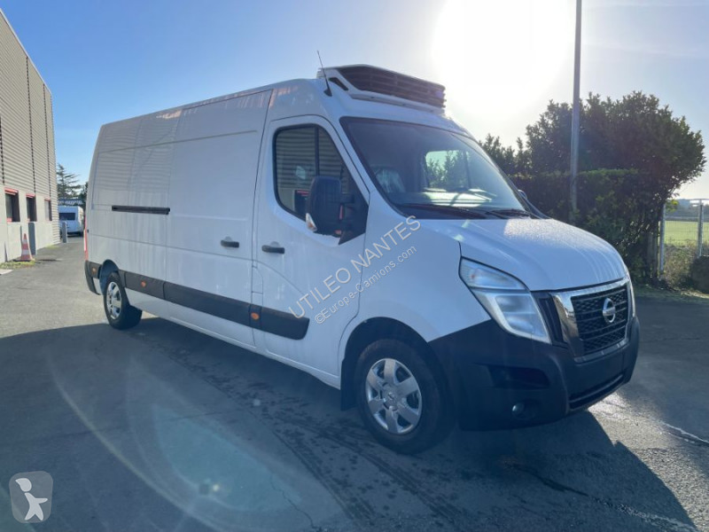 Véhicule utilitaire Nissan